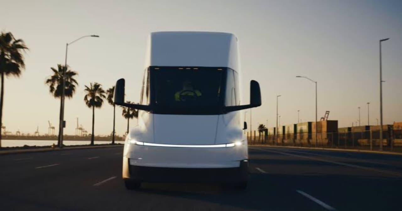 Tesla Semi
